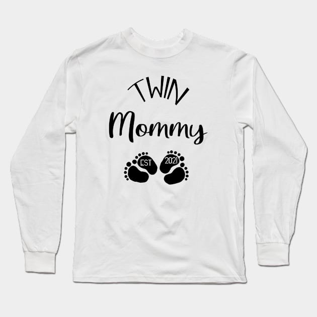 Twin Mom 2021 Long Sleeve T-Shirt by Die Designwerkstatt